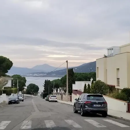Nyaraló Preciosa Casa Con Piscina De Agua Salada Y Aire Acondicionado Llança