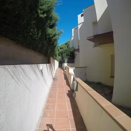 펜션 Preciosa Casa Con Piscina De Agua Salada Y Aire Acondicionado Llança