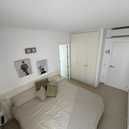 펜션 Preciosa Casa Con Piscina De Agua Salada Y Aire Acondicionado Llança