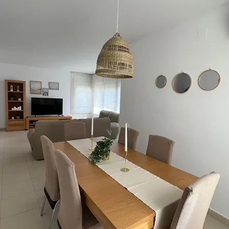Preciosa Casa Con Piscina De Agua Salada Y Aire Acondicionado Holiday home