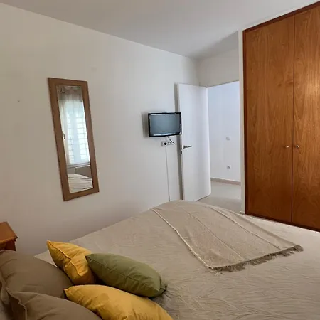 Preciosa Casa Con Piscina De Agua Salada Y Aire Acondicionado * Llanca