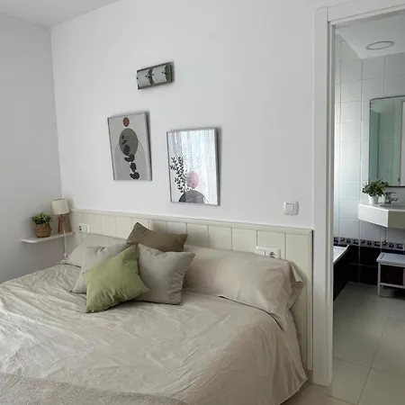 Preciosa Casa Con Piscina De Agua Salada Y Aire Acondicionado Holiday home Llanca