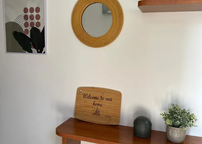 Preciosa Casa Con Piscina De Agua Salada Y Aire Acondicionado * Llança