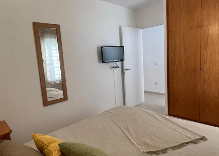 Preciosa Casa Con Piscina De Agua Salada Y Aire Acondicionado * Llança